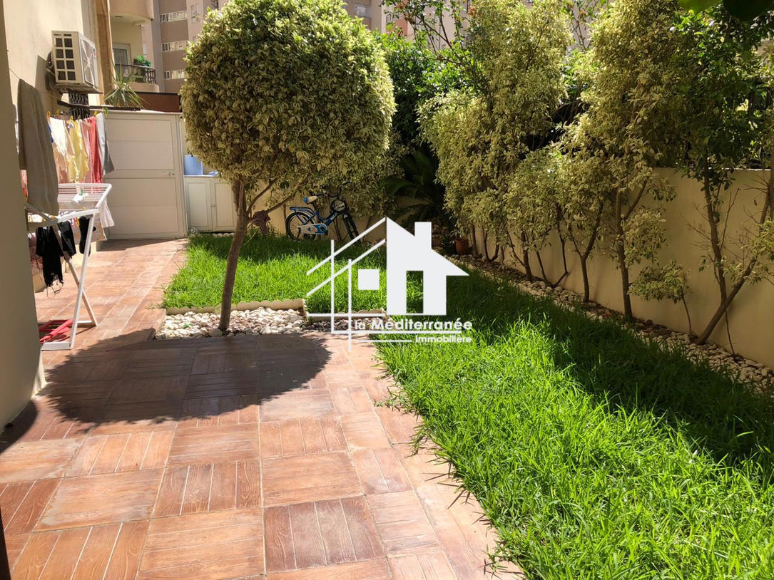 A louer un S+3 avec jardin à l'Aouina