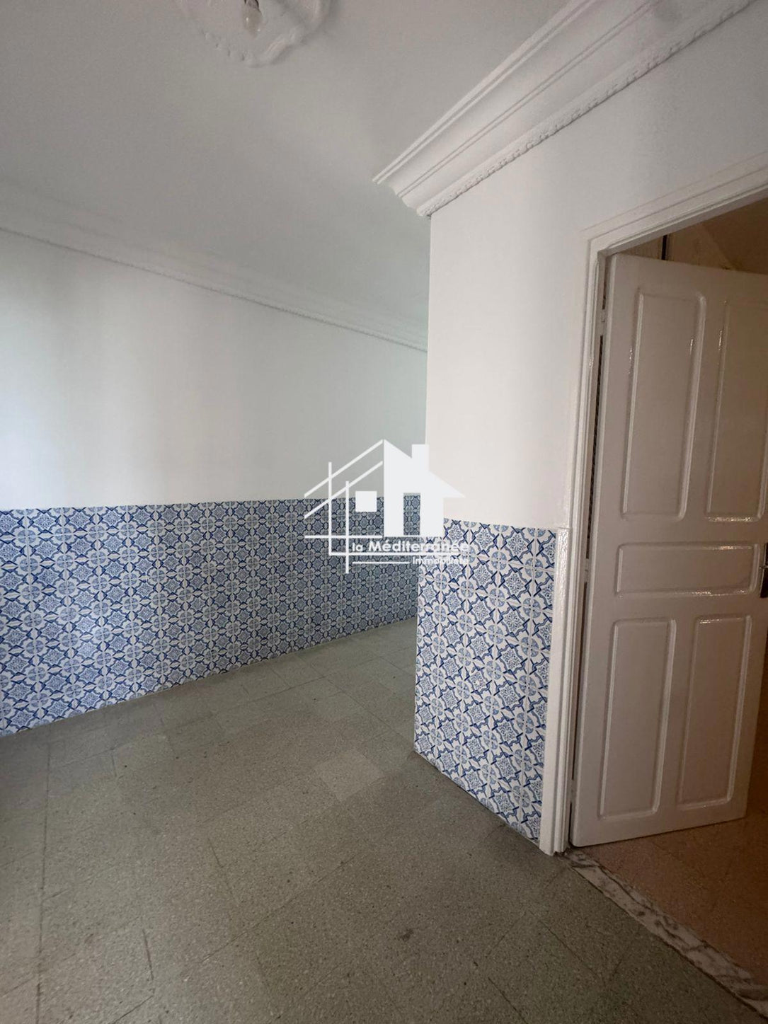 à louer un étage de villa s+3 au bardo