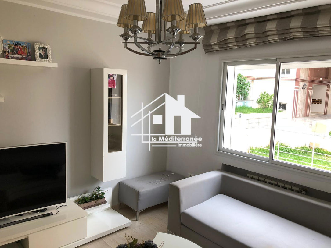 Un Spacieux S+4 A Vendre à Ennasr 2