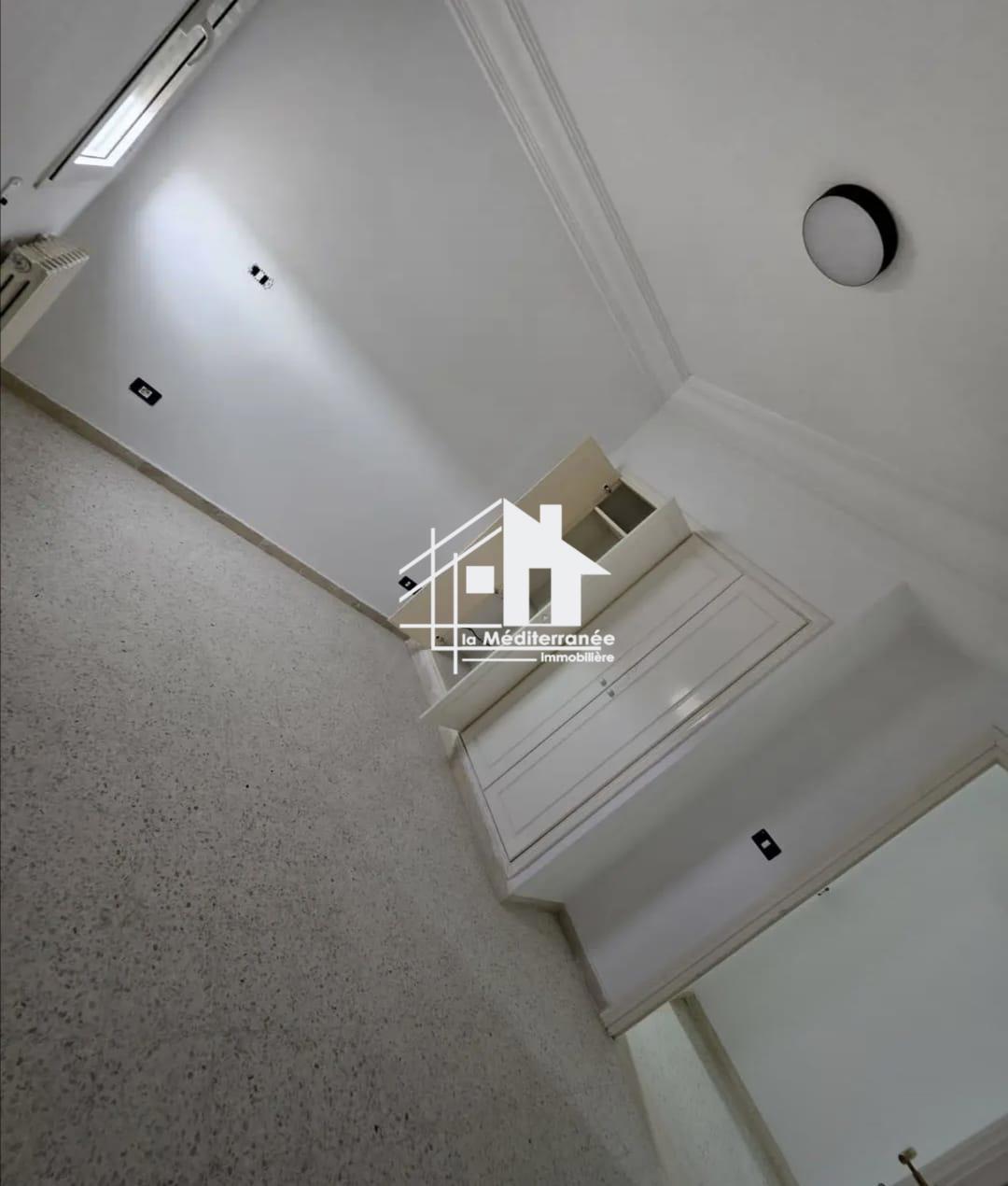 A louer appartement S+2 hst à manouba