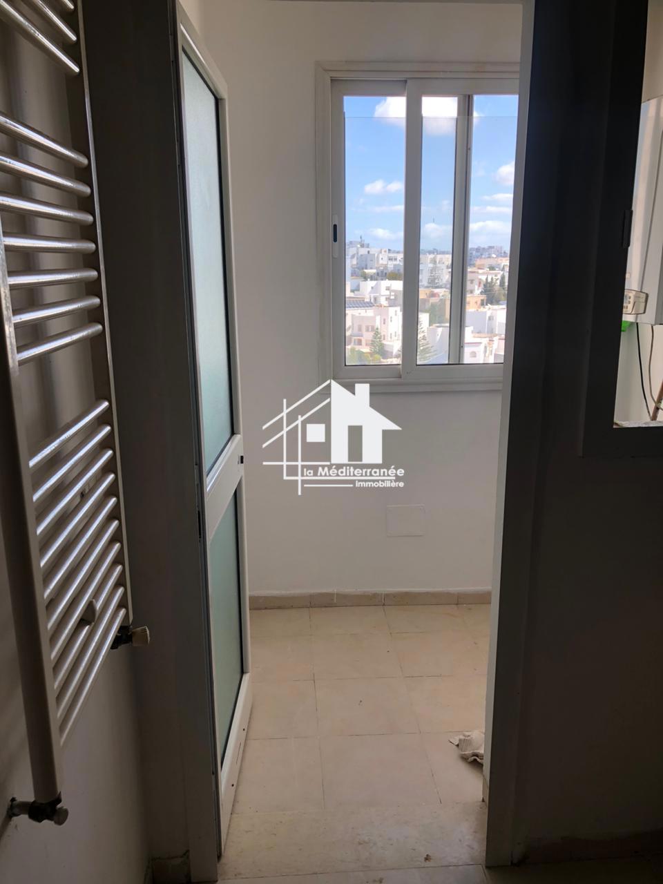 A louer un appartement s+1à cite el Fawez