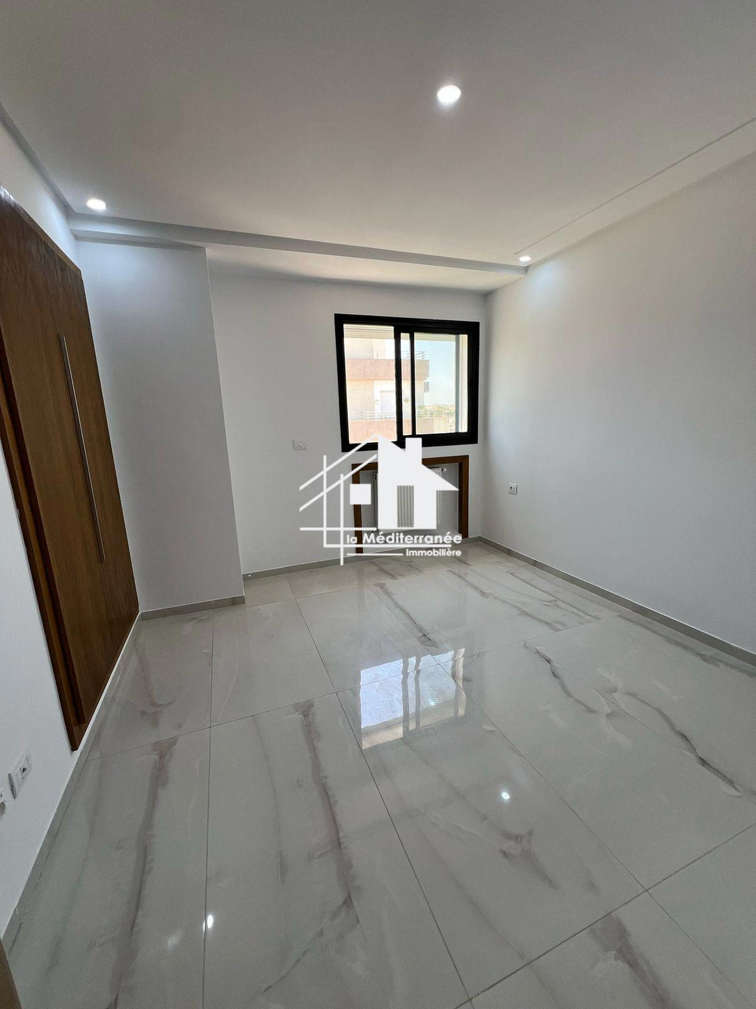 a louer appartement s+2 hst à manouba
