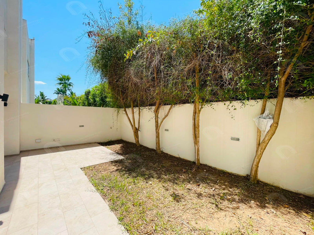 A louer un luxueux duplex à la soukra