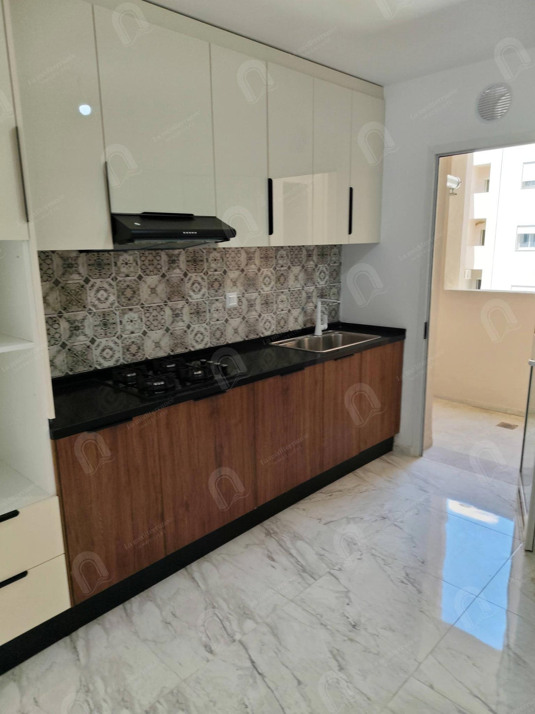 A louer appartement S+2 hst jamais habité à cité Ettahrir