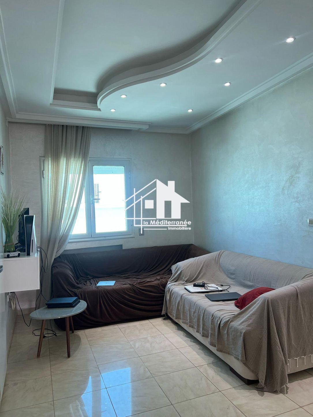 A louer étage de villa s+2 haut standing à Danden