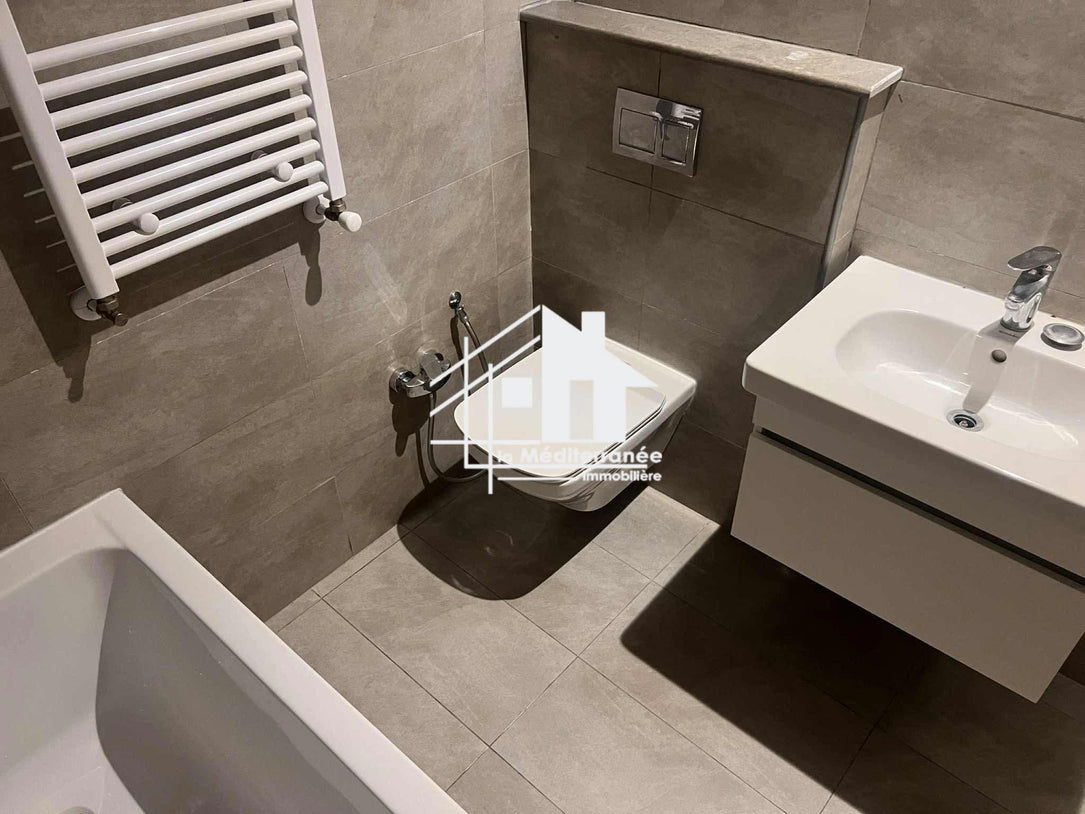 A louer un S+2 à chotrana 1