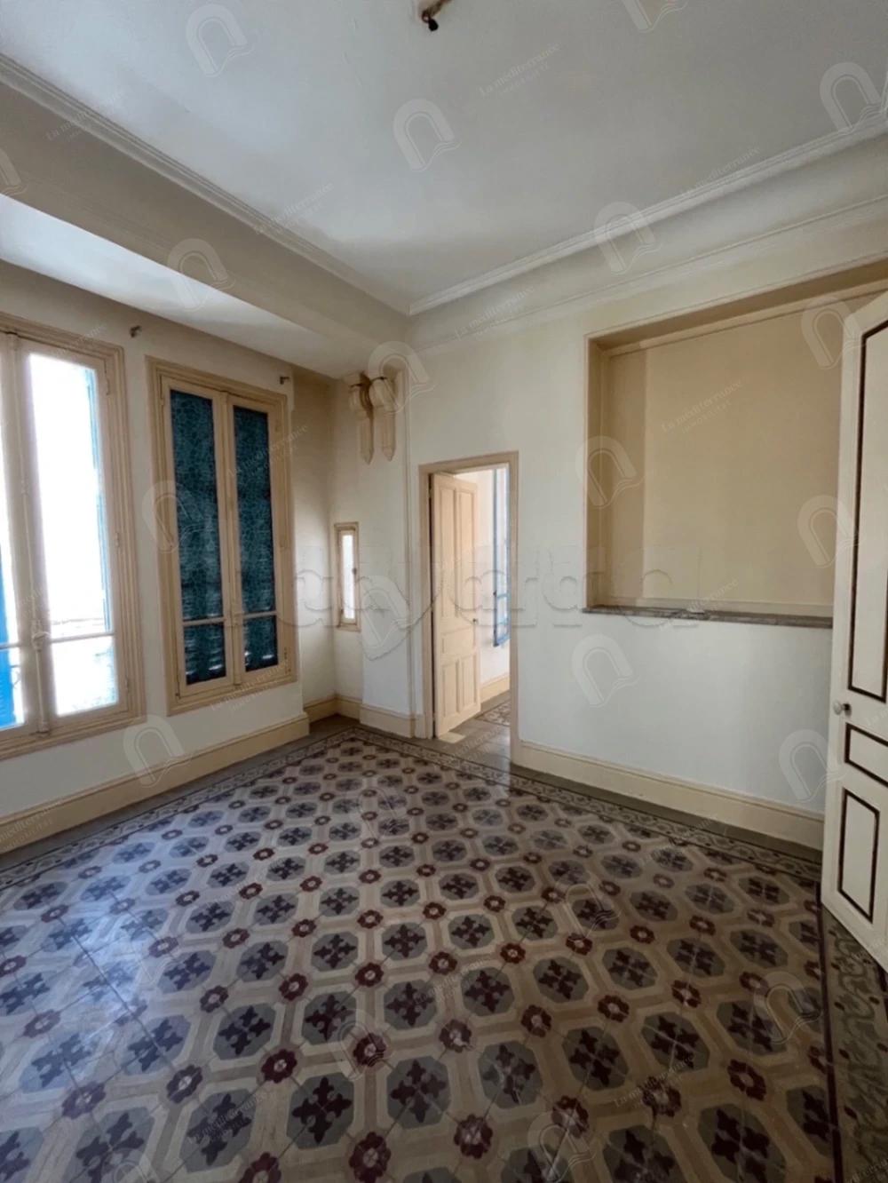 A vendre appartement s4 au centre ville Tunis