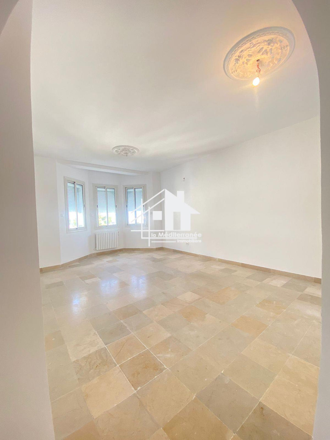 À louer appartement s+3 a cité ennaser 2