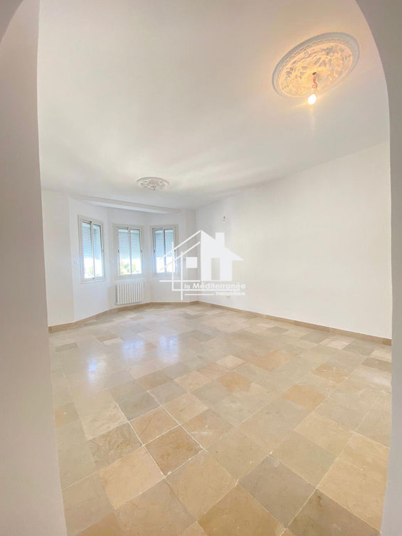 À louer appartement s+3 a cité ennaser 2