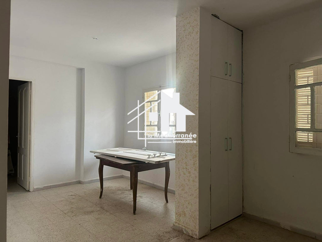 A vendre un appartement s+1 à Hammam lif