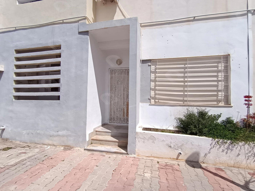 à vendre un appartement au RDC