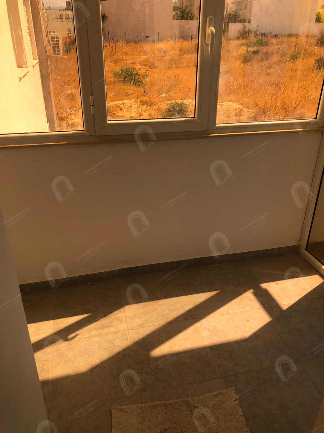 A louer un bureau s+3 à jardin d'el menzah 2
