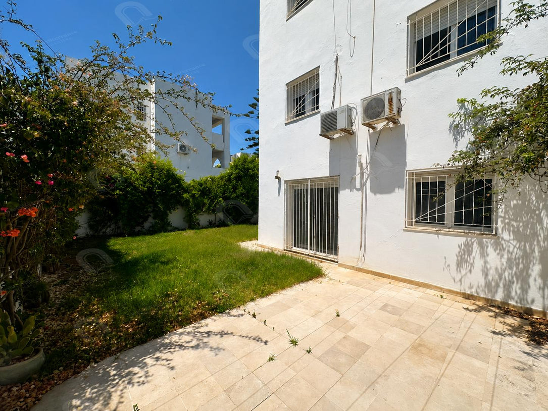 à louer un Triplex s+3 aux jardins d'el menzah 1