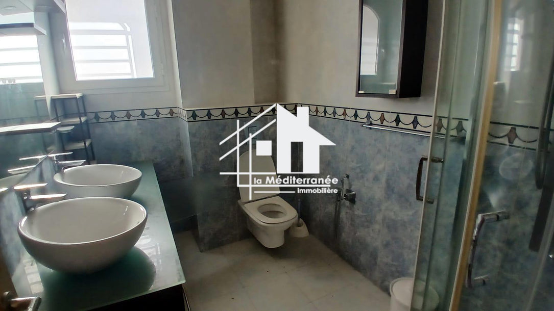 A vendre une villa S+6 gammarth