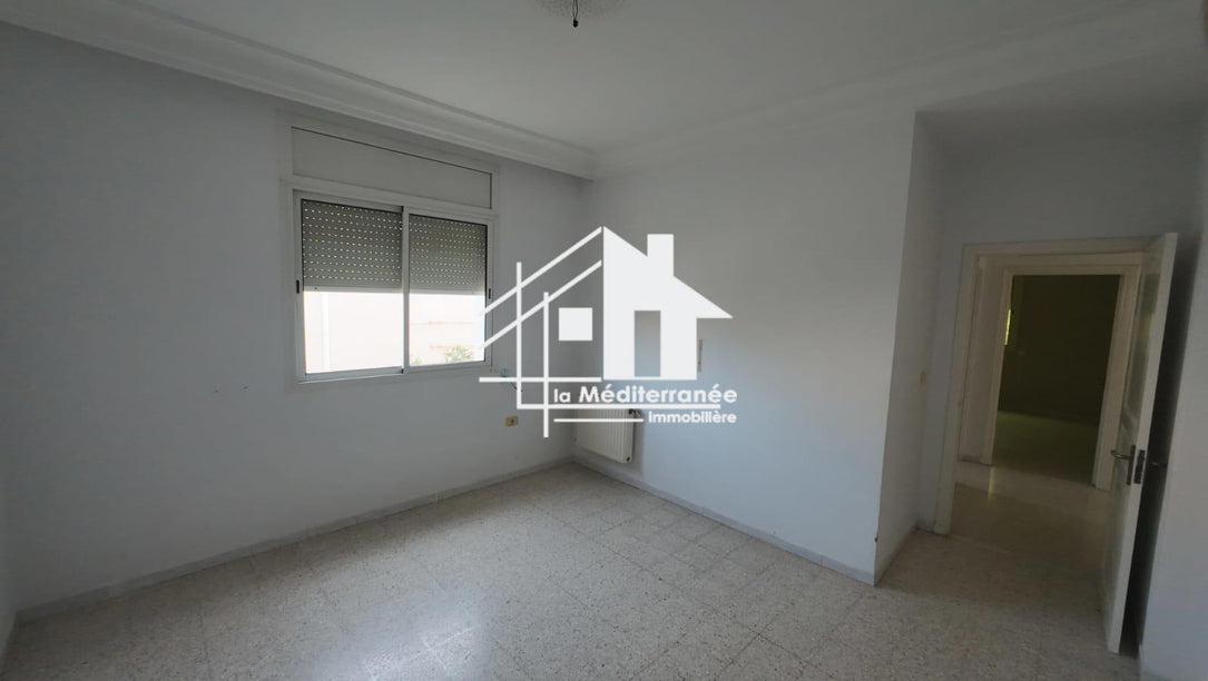 A louer étage de villa S+3 au bardo