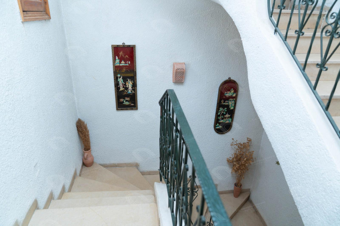 A vendre une villa de style triplex à denden
