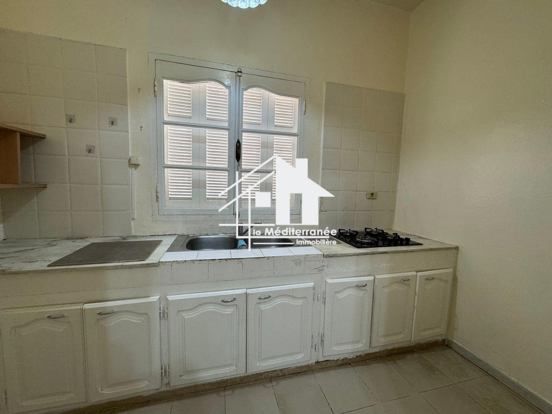 un duplex S+4 avec piscine à la Marsa