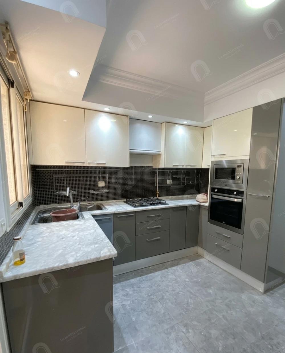 A louer un appartement s+3 à manar 2