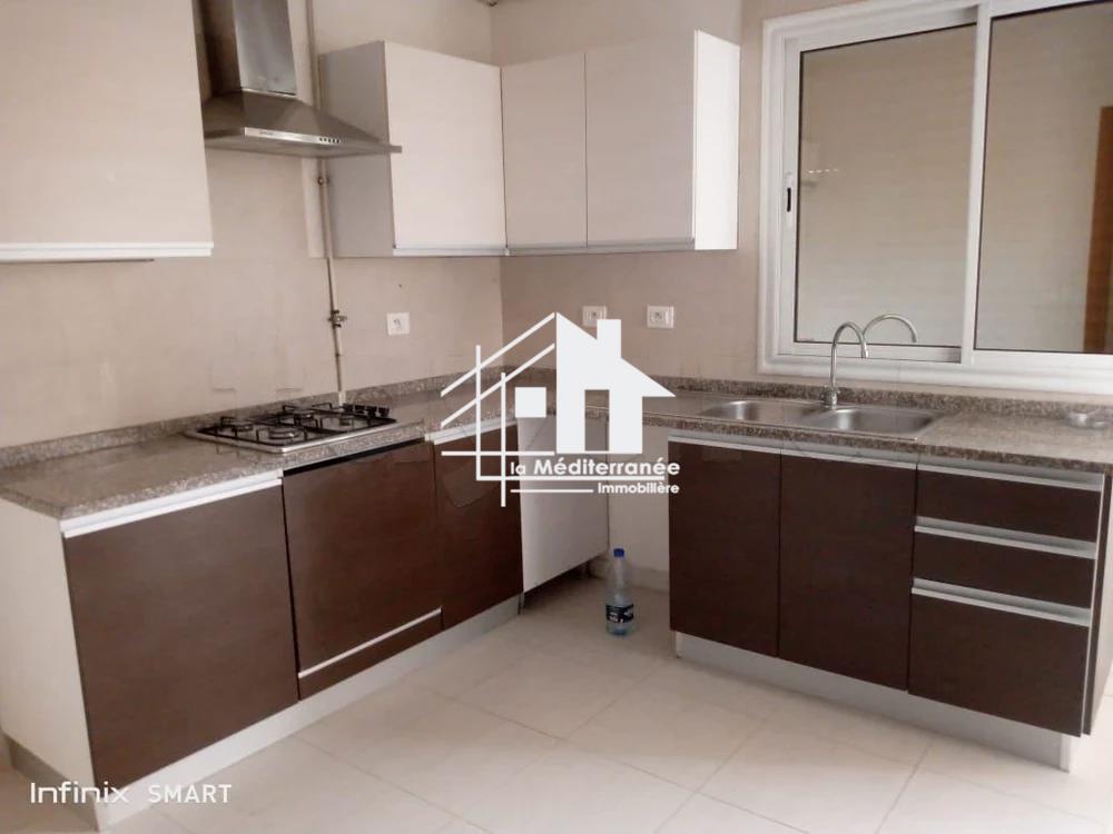 A louer Appartement S+2 hst au bardo cité skik