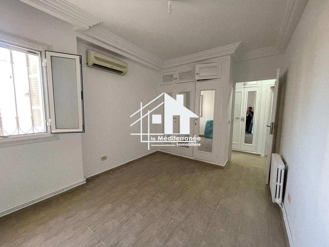 A louer un appartement s+3 à Manzeh 9B