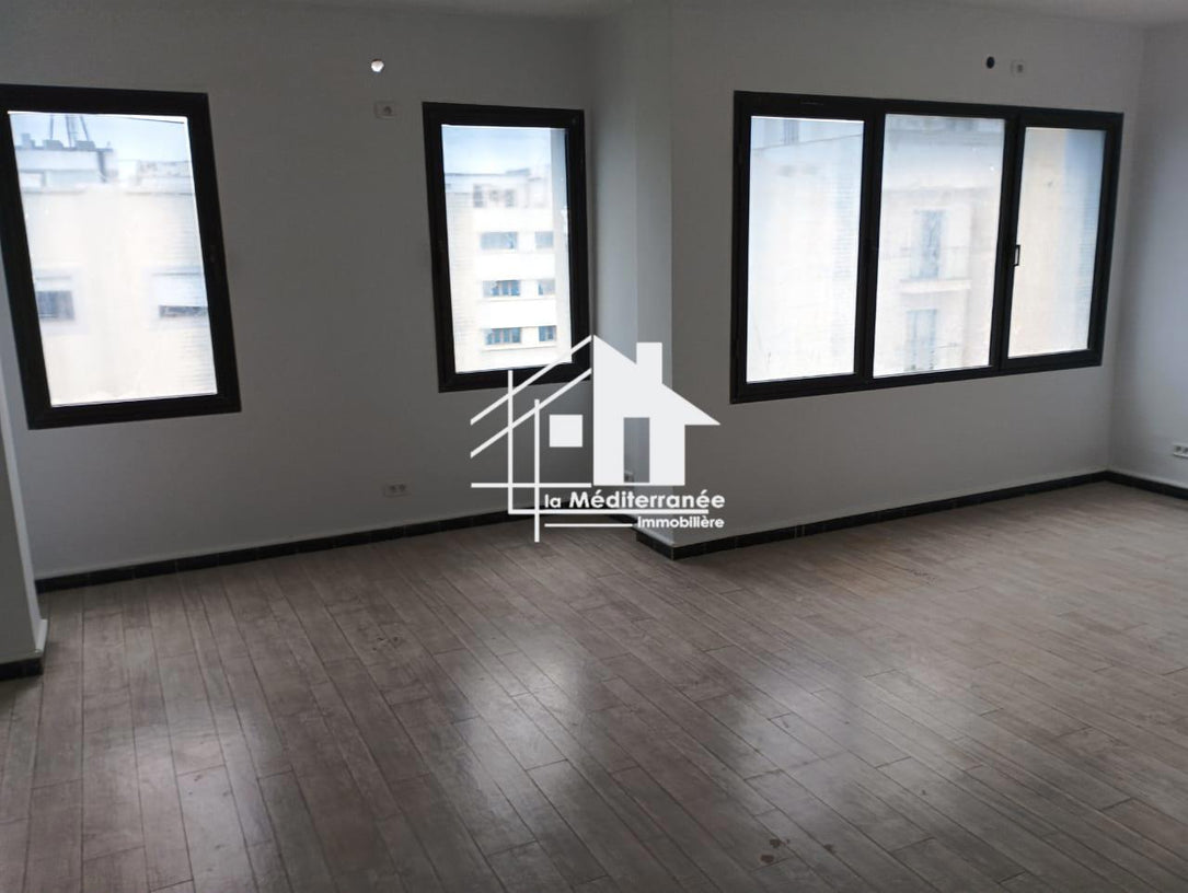 A louer bureau H+4 à Monplaisir