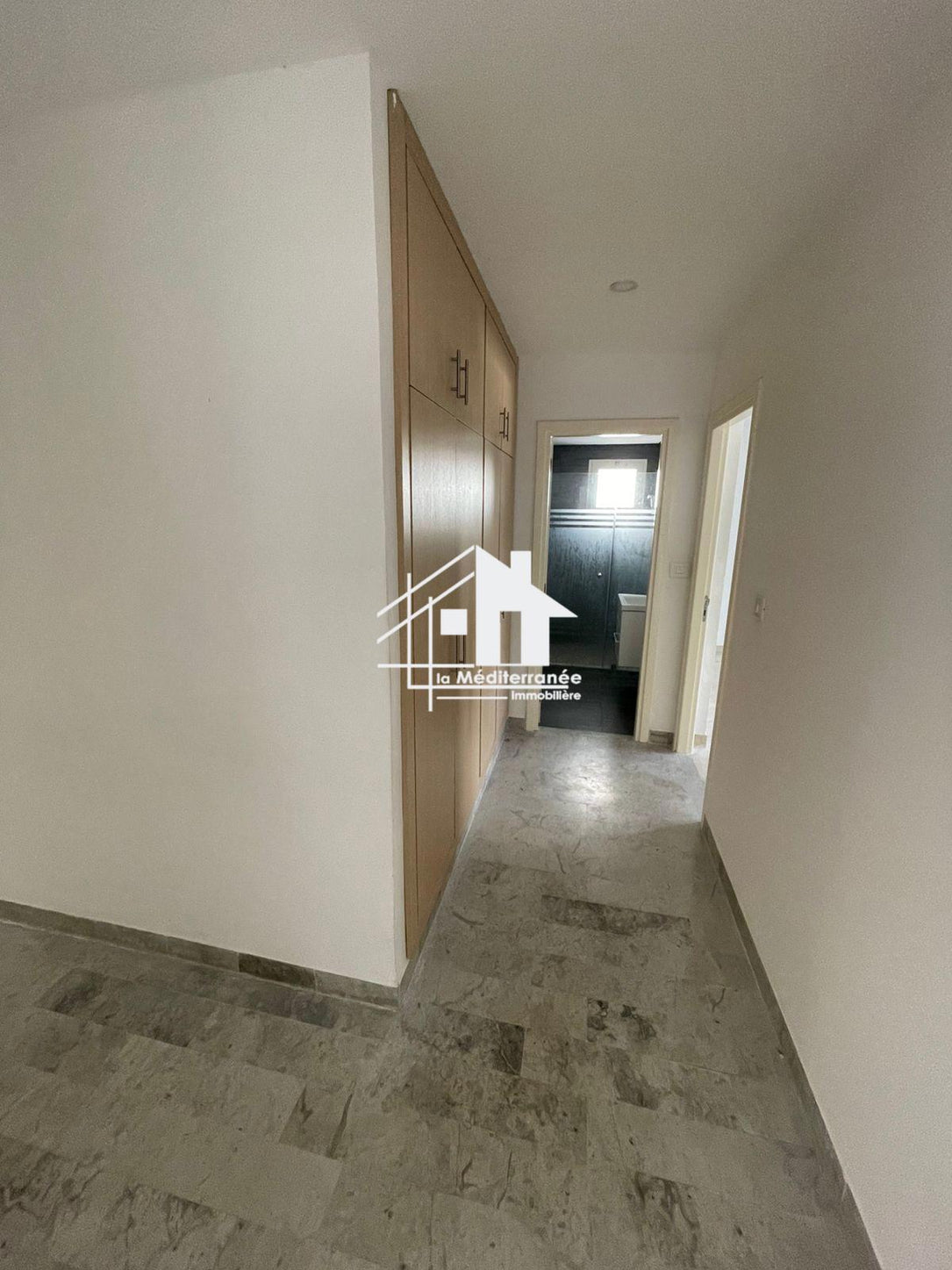 A louer appartement S+3 hst  à manouba