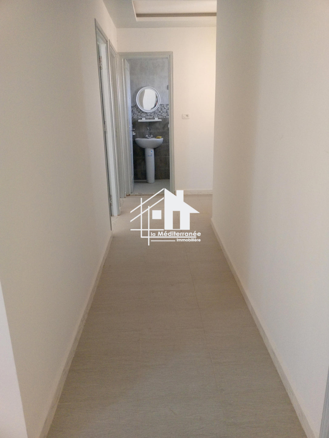 bureau H+2 à mourouj 4