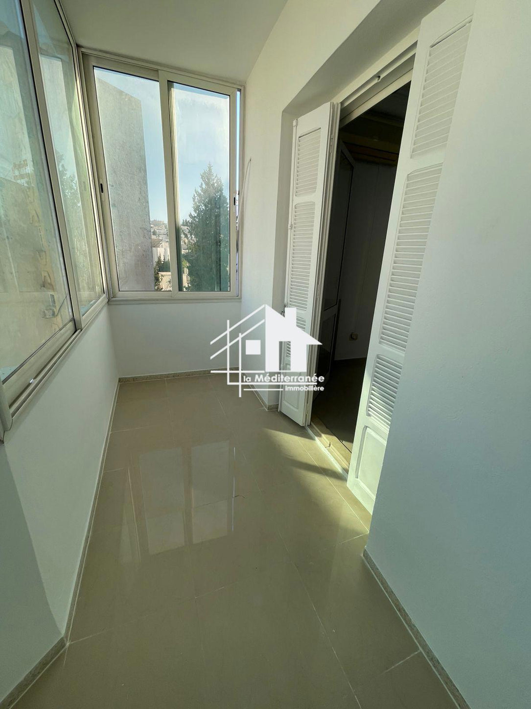 A louer un appartement s+3 à Manzeh 9B