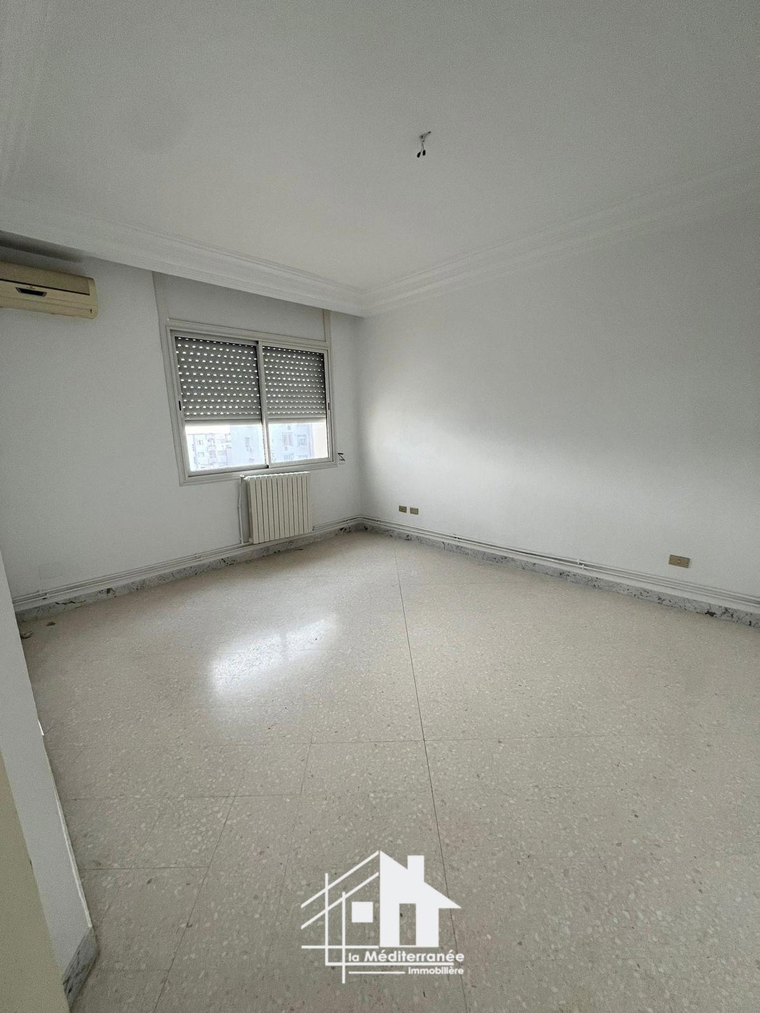 A louer appartement S+3 à Manar 1