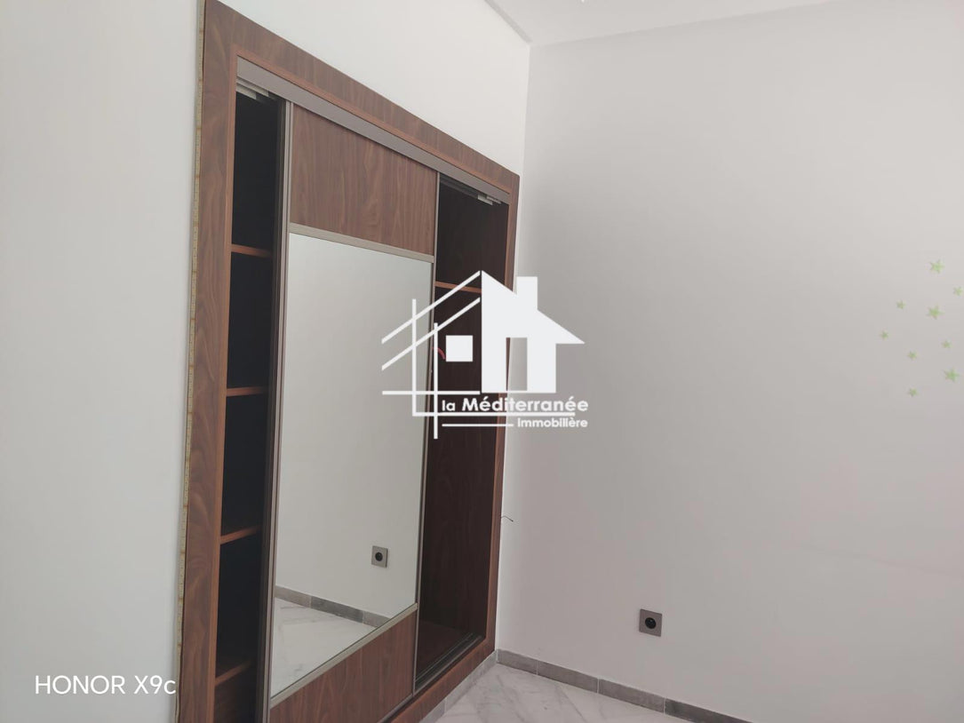 a vendre s+2 a jardin d'el menzah 2