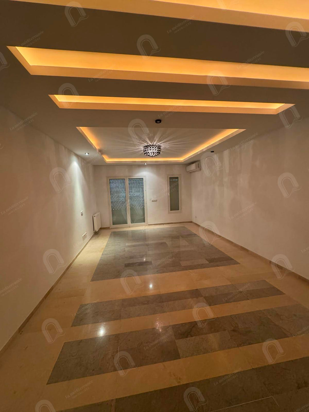 À louer Spacieux appartement S+3 à la soukra