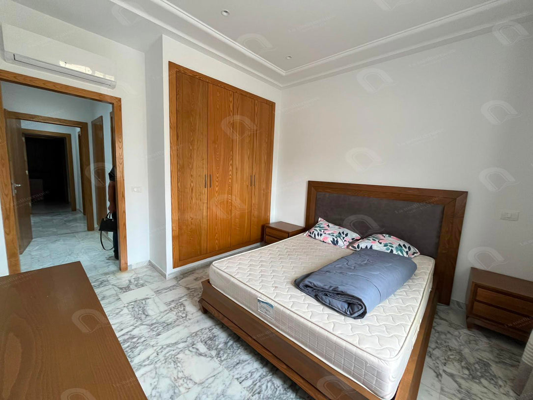 A louer s+3 meublé  au RDC au jardin de Carthage