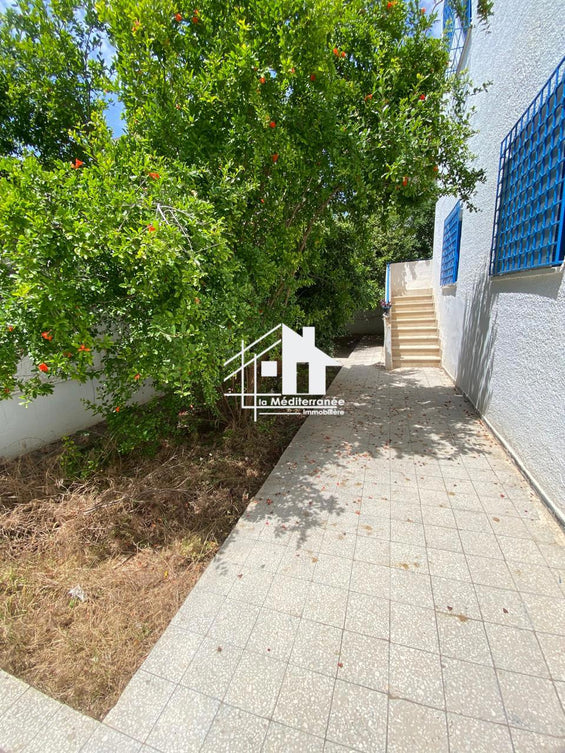 à louer étage de villa s3 au bardo