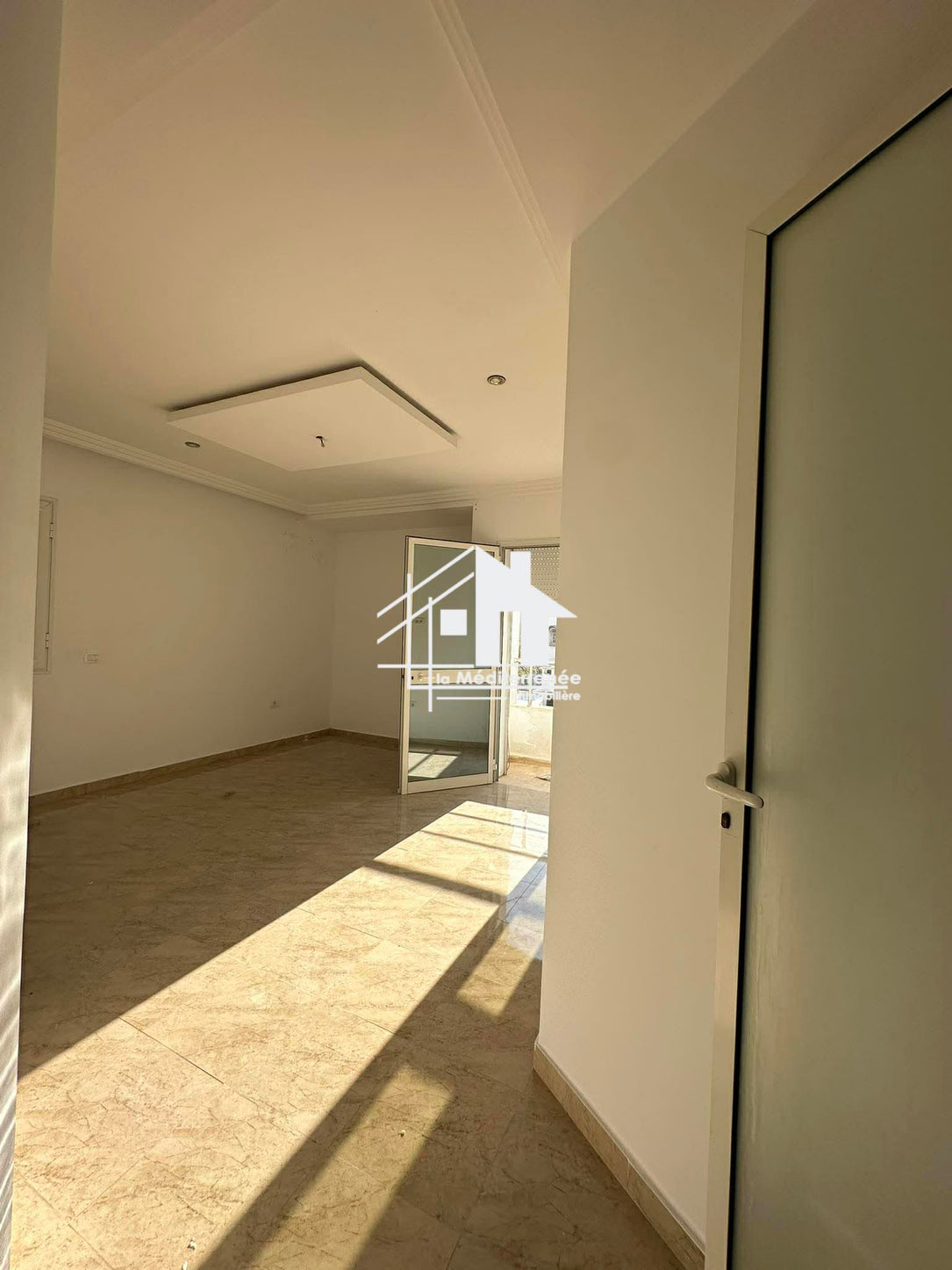 Etage de villa à Megrine Jawhra