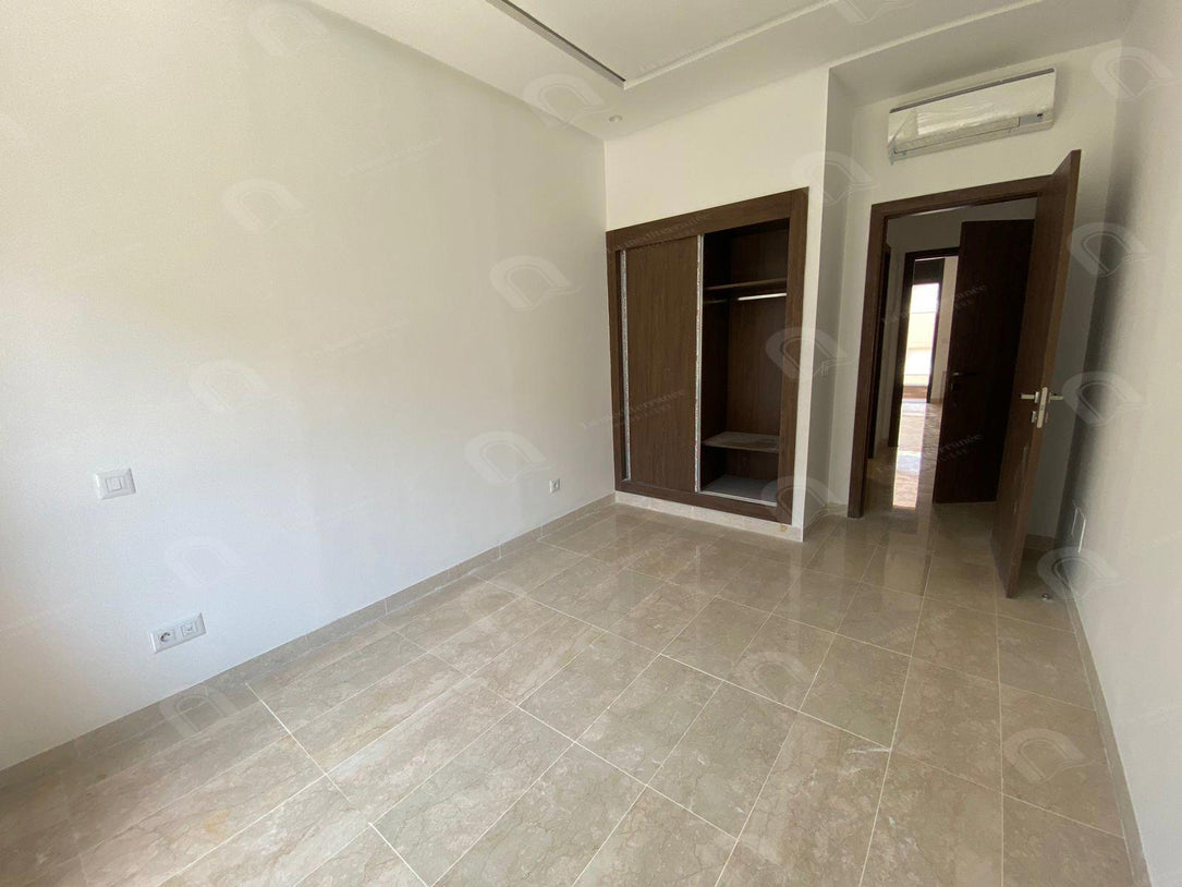 étage de villa  S+3 aux jardins de carthage