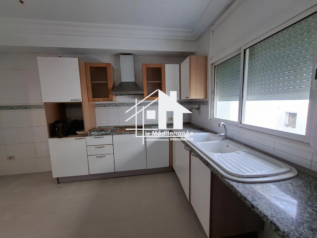 A louer appartement S+3 haut standing Manar 2