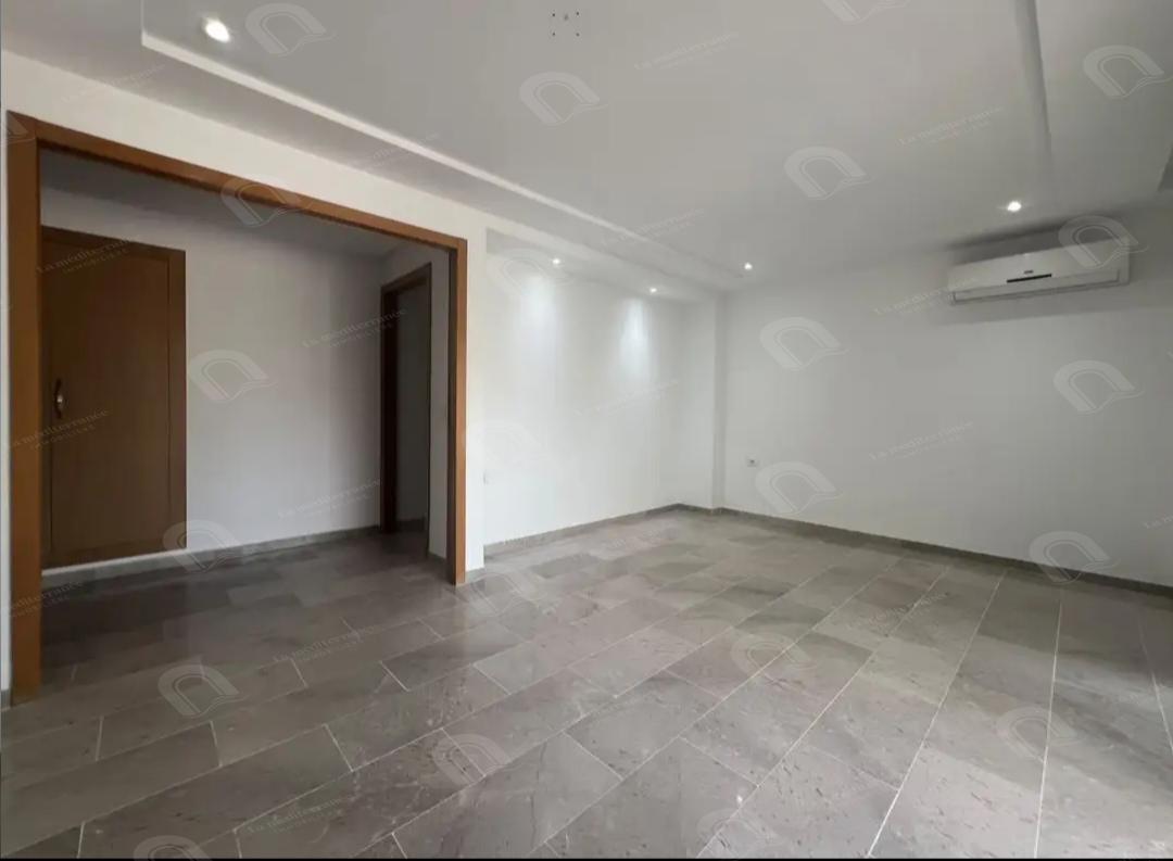 À LOUER : Superbe Appartement S+2 Haut Standing à chotrana