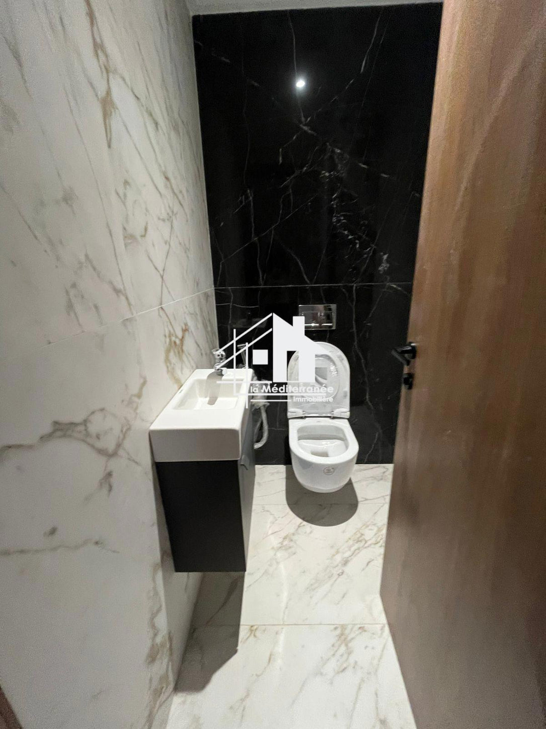 A vendre un appartement S+1 direct promoteur à Jardin de Carthage