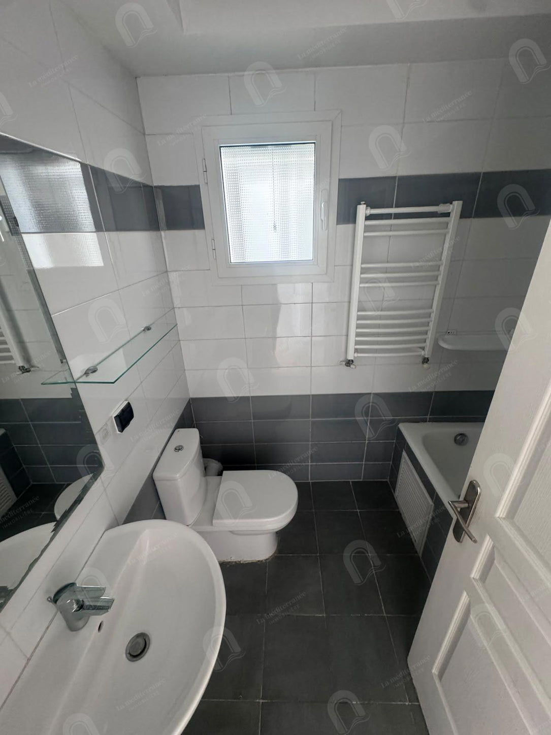 À vendre Appartement S+2 à manouba