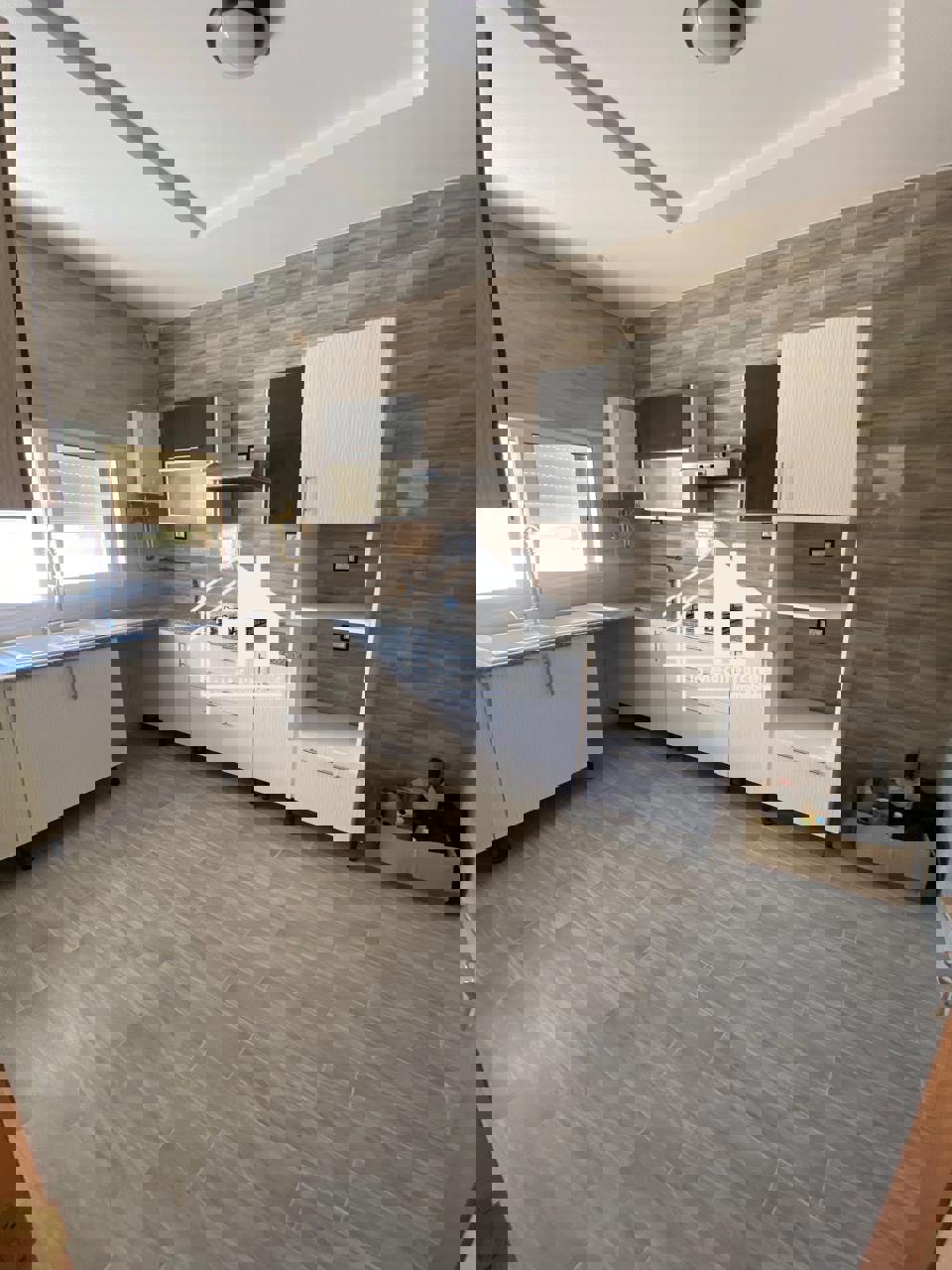 a louer un étage de villa S+2 au bardo
