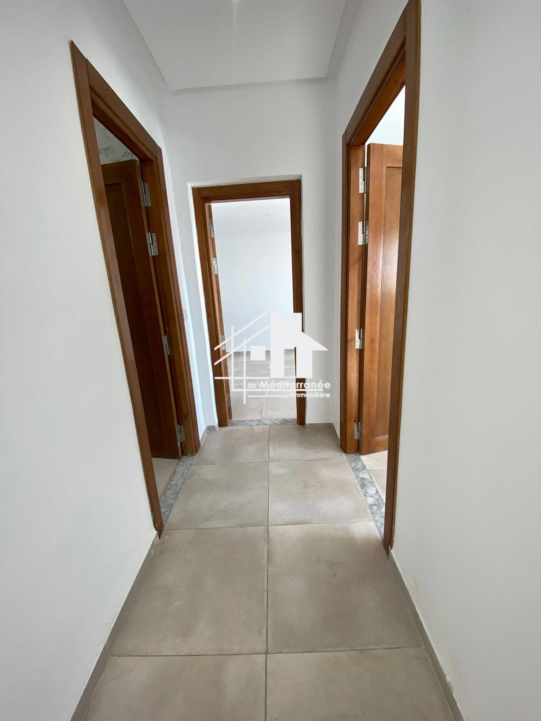 À louer étage de villa s3 jamais habité au bardo