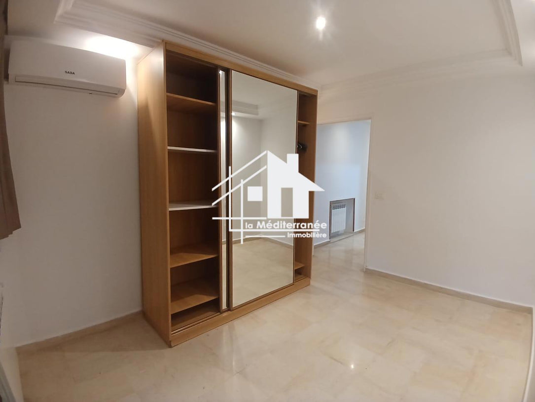 A louer un duplex s+3 à Amilcar