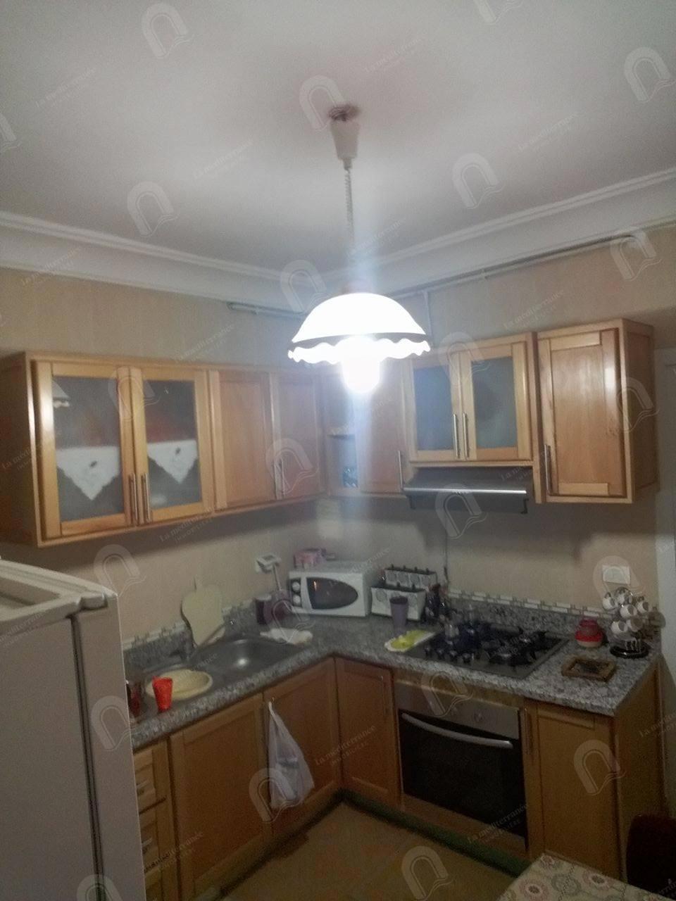 A louer un appartement S+3 à bouchoucha