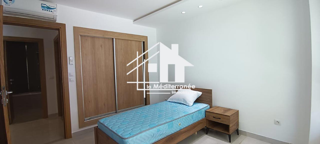 A louer un s+3 semi meublé de haut standing à la nouvelle soukra