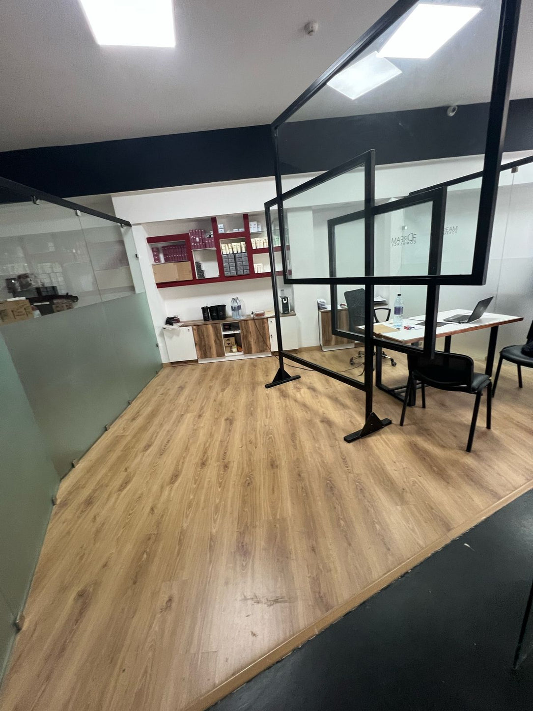 A vendre fond de commerce avec matériels à la Soukra