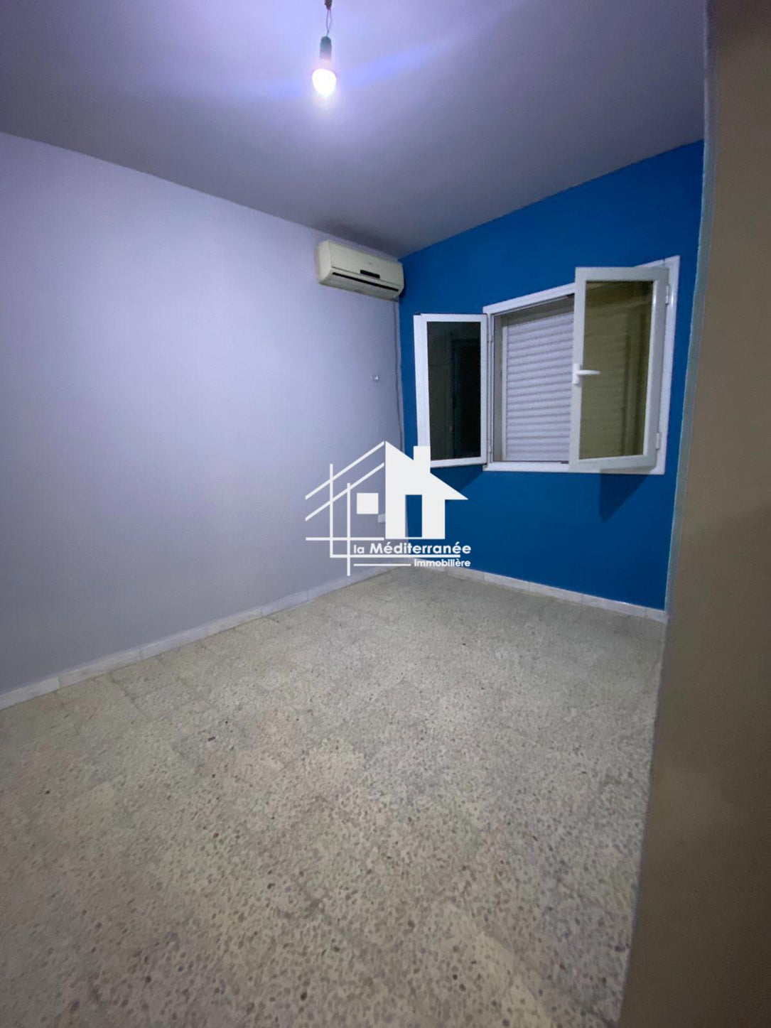 A louer étage de villa S+3 à Ksar Said