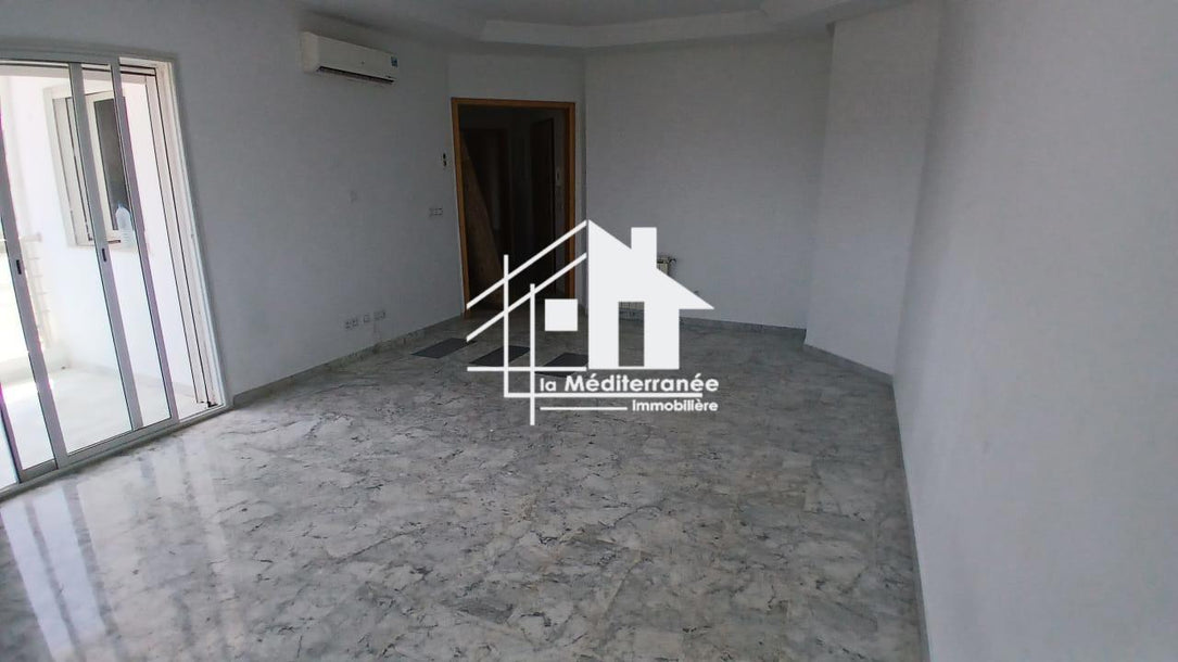 Un appartement S+3 à Jardin de Carthage