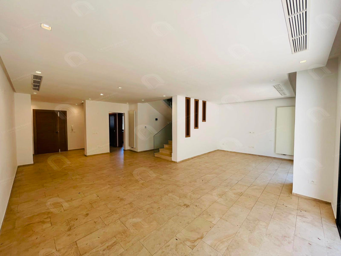 A louer un luxueux duplex à la soukra