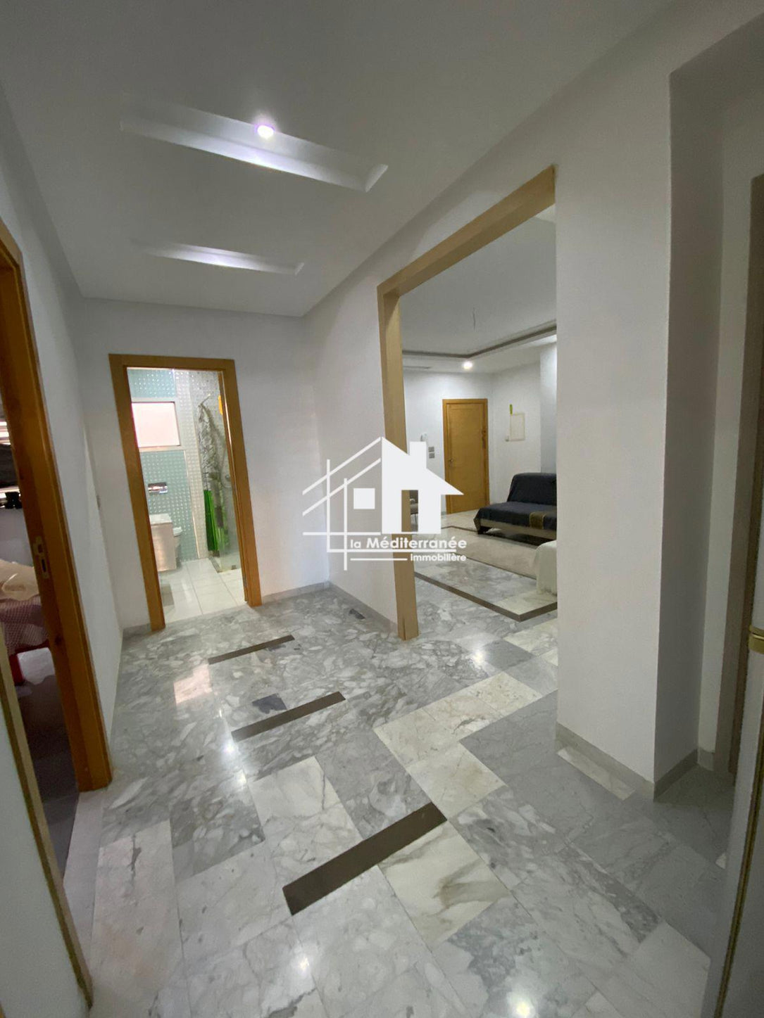 A vendre appartement S+2  à Beb Saadoun