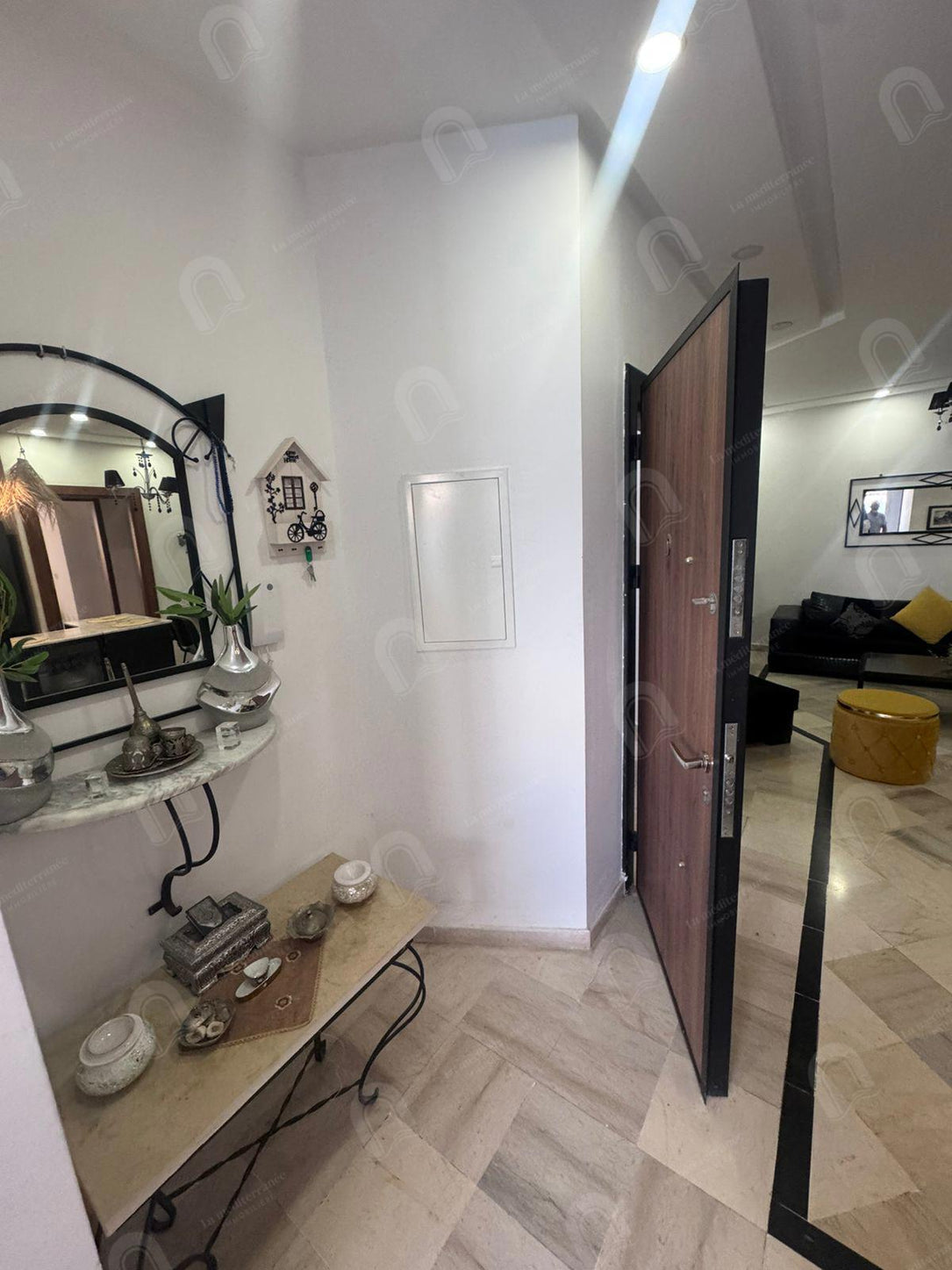 A louer un appartement S+3 hst meublé à denden
